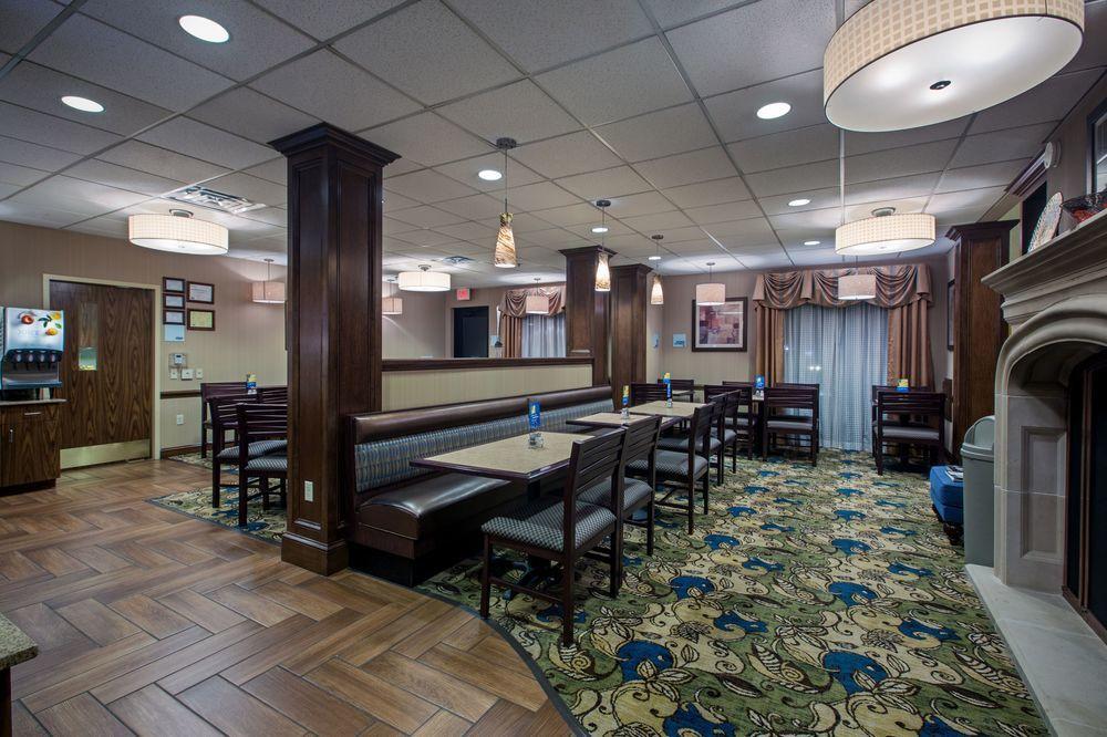 Holiday Inn Express Meadville Ngoại thất bức ảnh