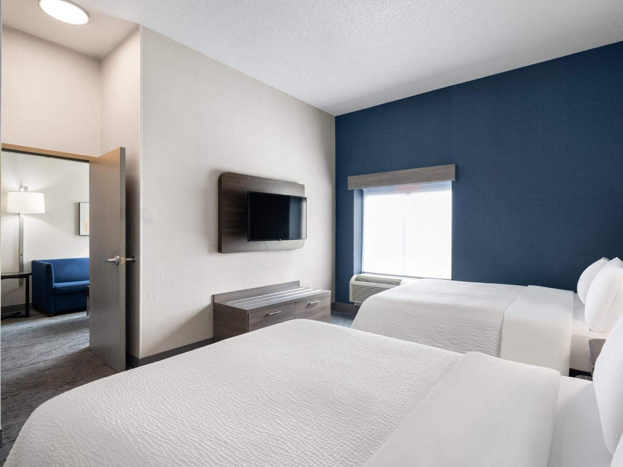 Holiday Inn Express Meadville Ngoại thất bức ảnh